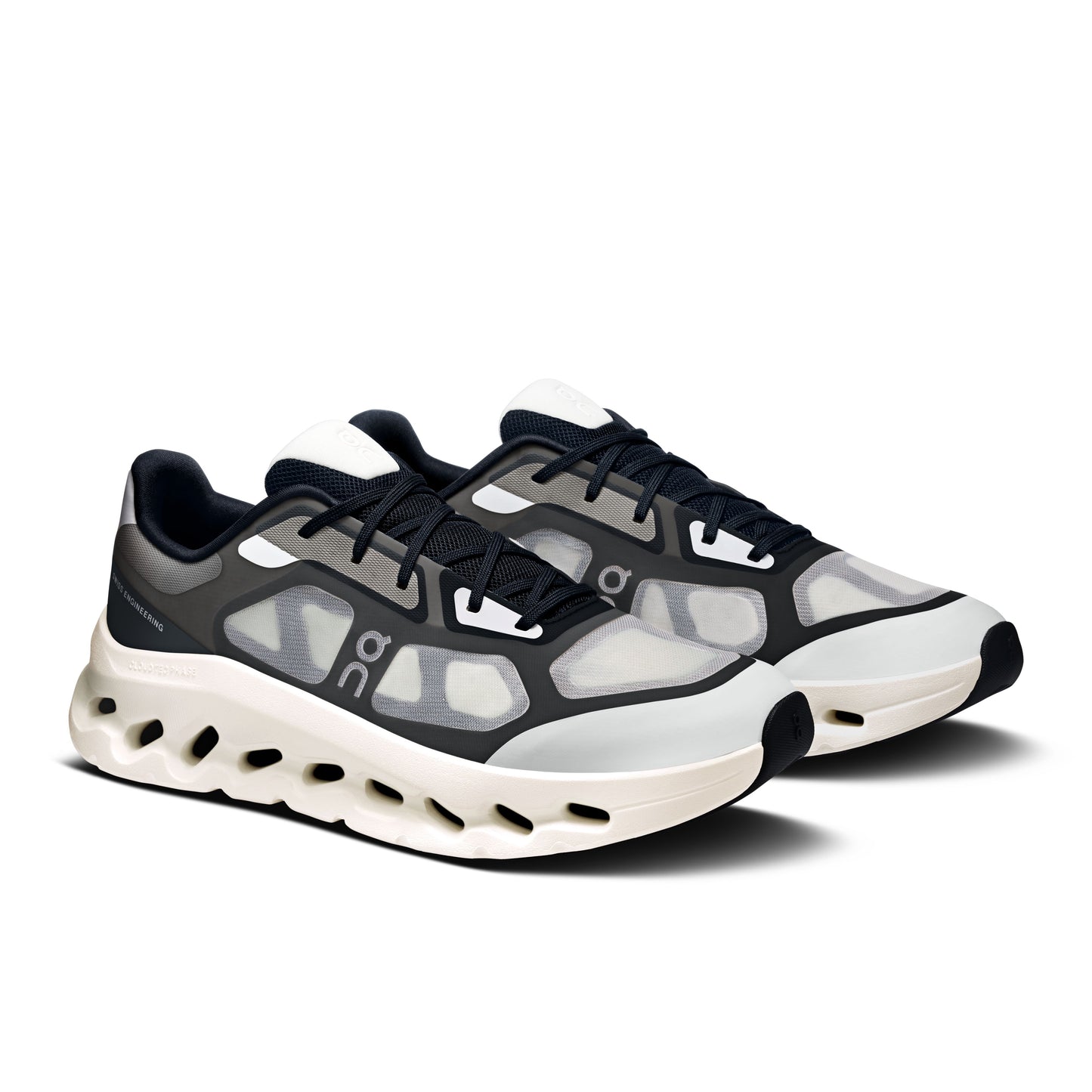Cloudtilt Remix Black|Ivory