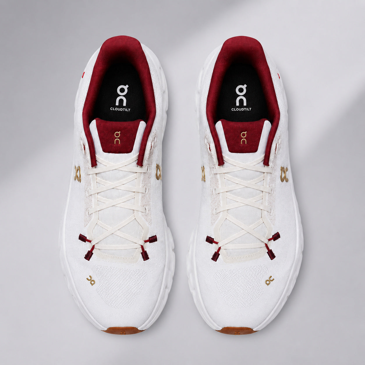 Cloudtilt White|Red