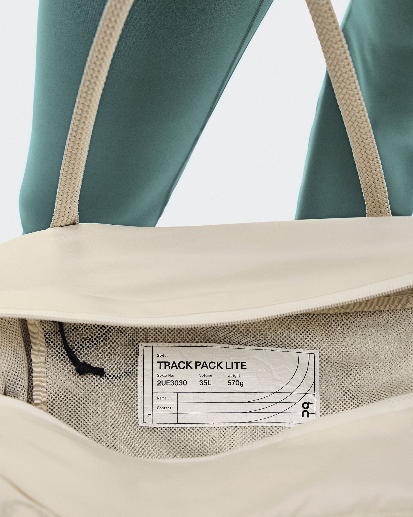 Track Pack 35L Lite Cream